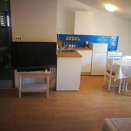 Apartmani Nea Biograd Na Moru Buitenkant foto