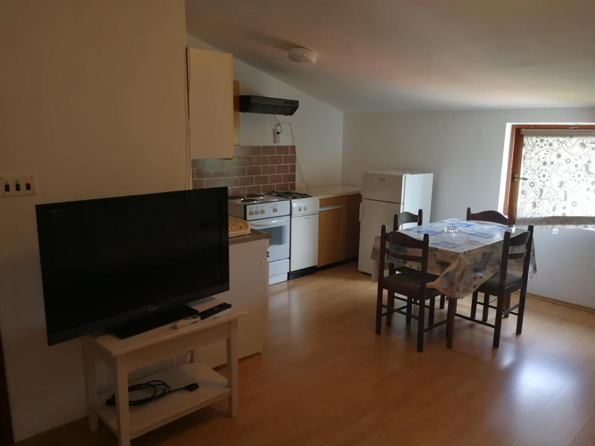Apartmani Nea Biograd Na Moru Buitenkant foto