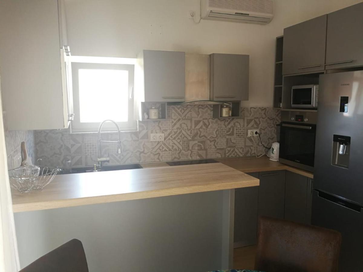 Apartmani Nea Biograd Na Moru Buitenkant foto