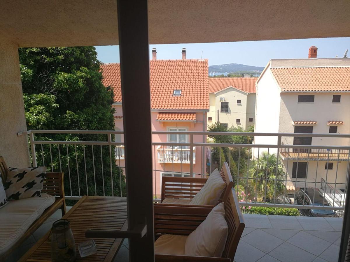 Apartmani Nea Biograd Na Moru Buitenkant foto