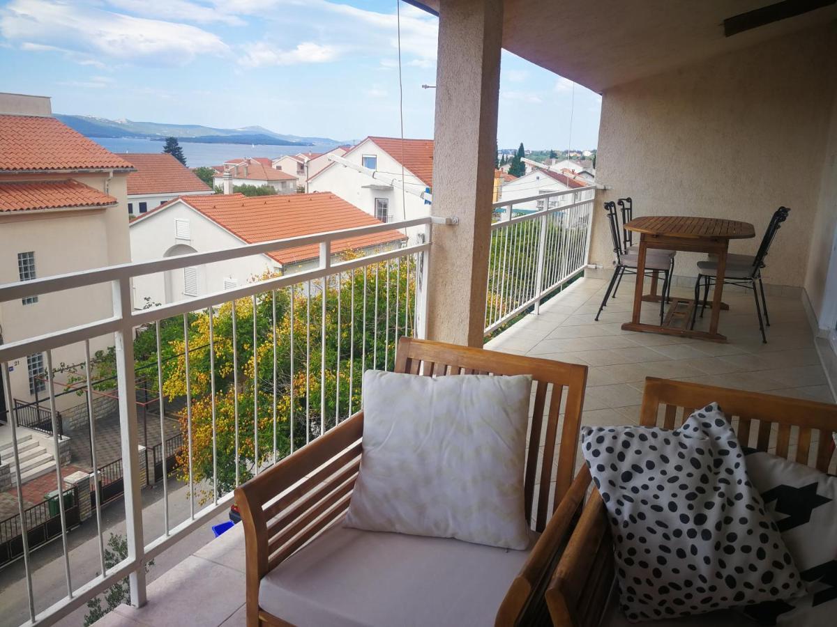 Apartmani Nea Biograd Na Moru Buitenkant foto